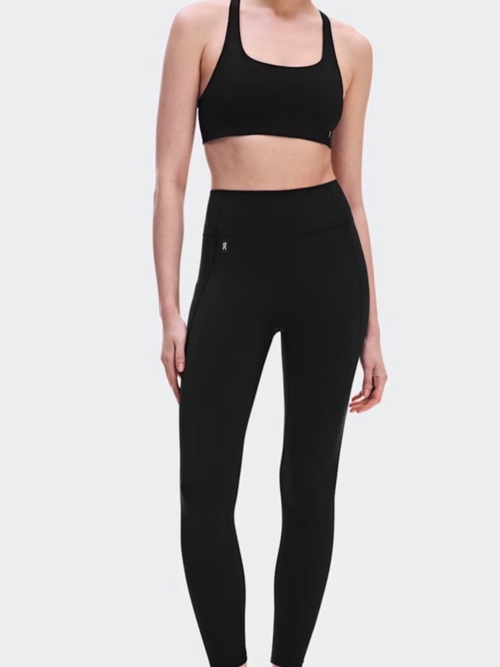 Black High-Waist Performance Leggings and endurance bra (2 pieces)